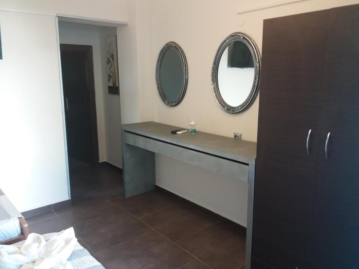Hotel Alexandros II Торони Екстериор снимка