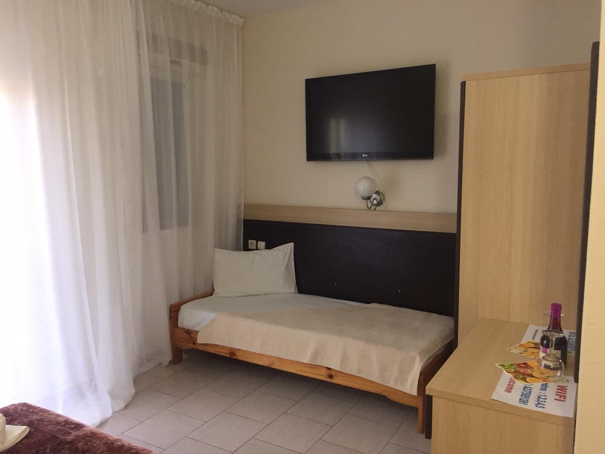 Hotel Alexandros II Торони Екстериор снимка