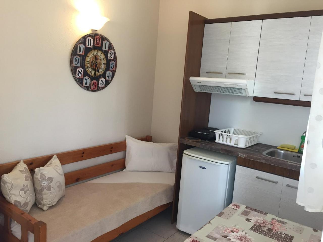 Hotel Alexandros II Торони Екстериор снимка